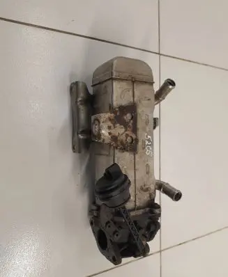 KIA Sorento EGR valve cooler 201111280984 284162F140