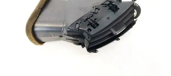Dash center air vent grill
