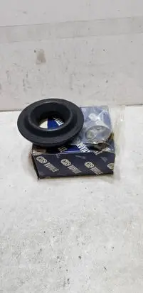 Skoda Felicia I Front coil spring rubber mount VKDA35112 827801
