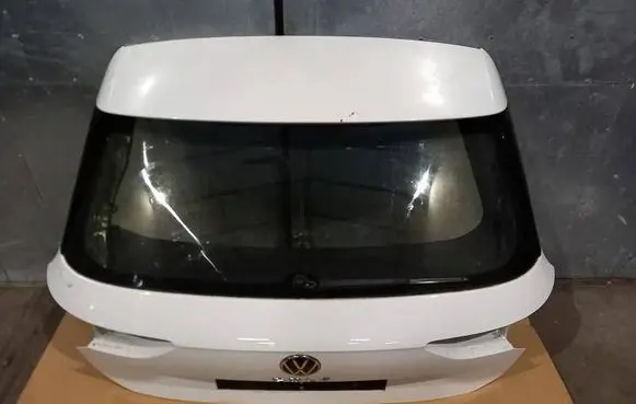 Volkswagen Golf VIII Truck tailgate LC9A