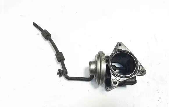 Volkswagen Touran I Vacuum pump 038129637D