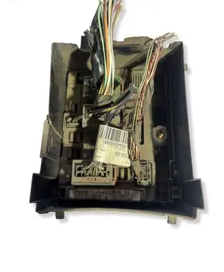Peugeot 206 Fuse module T118470002