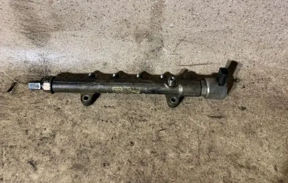 Mercedes-Benz E W212 Fuel main line pipe A6510700495