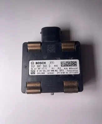 Volkswagen Golf VII Distronic sensor radar 3QF907561D 3QF907572A 0203302268