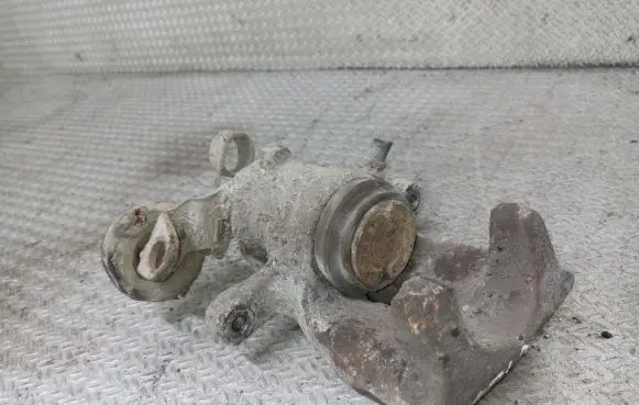 Opel Meriva A Rear brake caliper 