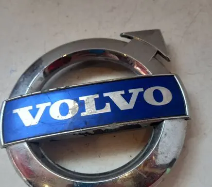 Volvo V60 Manufacturer badge logo/emblem 31383031