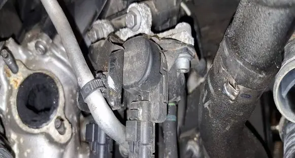 Peugeot 4007 Turbo solenoid valve 9652862380