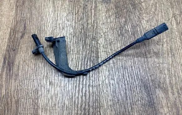 Mercedes-Benz GLE (W166 - C292) ABS rear brake sensor A1669054102