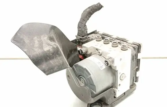 Volkswagen Golf VII ABS Pump 5Q0614517DL