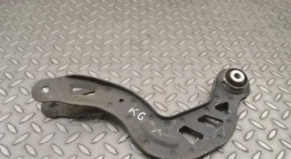 Mercedes-Benz A W176 Rear upper control arm/wishbone