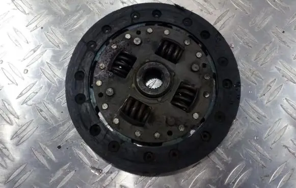 Nissan Micra Clutch pressure plate 30100ay310