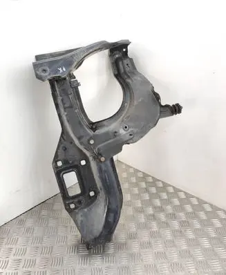 Headlight/headlamp mounting bracket