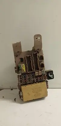 Toyota Corolla E120 E130 Fuse box set 1264113040 2323000231