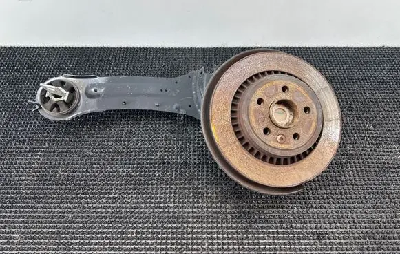Volvo XC60 Rear wheel hub spindle/knuckle 7G915A968VAE