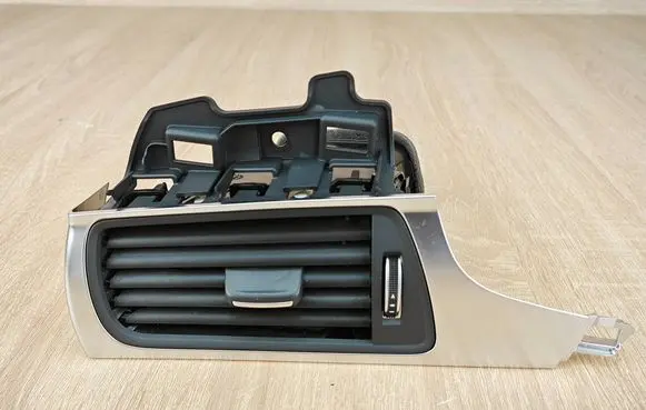 Audi A7 S7 4G Dashboard side air vent grill/cover trim 4G1820901