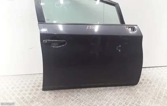 Toyota Prius (XW30) Front door 6700147070