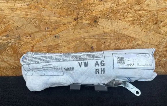 Audi e-tron Seat airbag 4KE880242D EKS2003 61429234