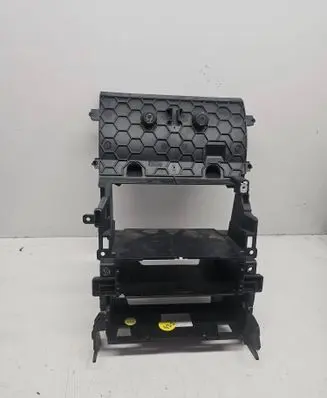 Audi Q7 4L Radio/GPS head unit trim 4L1858005A