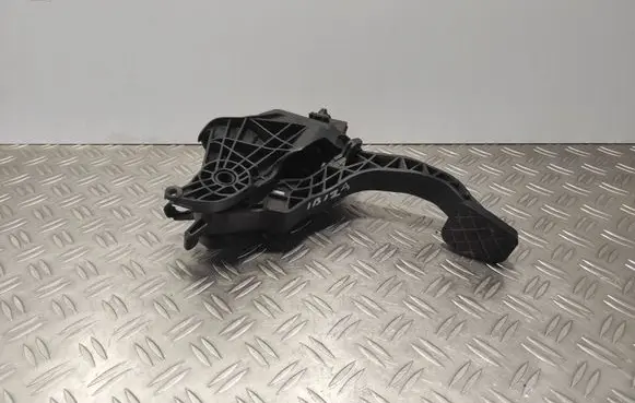 Clutch pedal