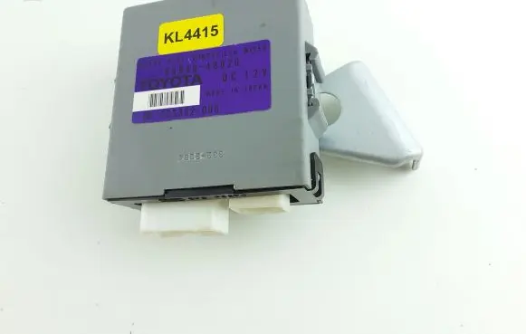 Lexus RX 330 - 350 - 400H Window wiper relay 8594048020 KL4415