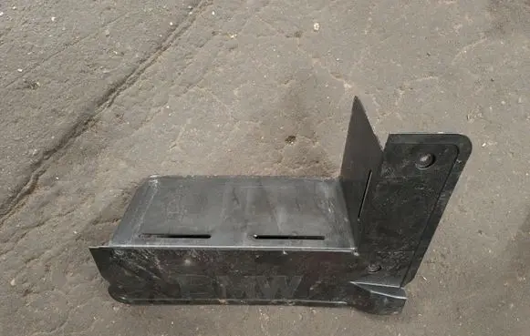 BMW X5 E53 Battery box tray cover/lid 8244134