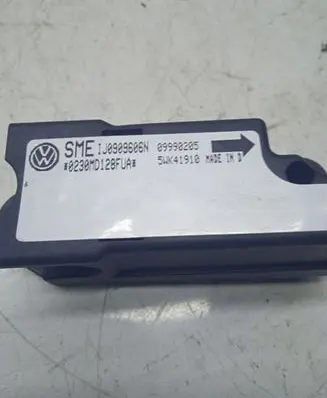 Volkswagen PASSAT B5 Airbag deployment crash/impact sensor IJ0909606N