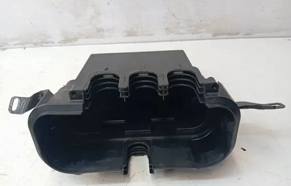 BMW 5 F10 F11 Other engine bay part 8508212