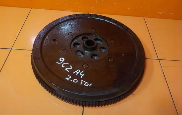 Audi A4 S4 B7 8E 8H Dual mass flywheel 03G105317