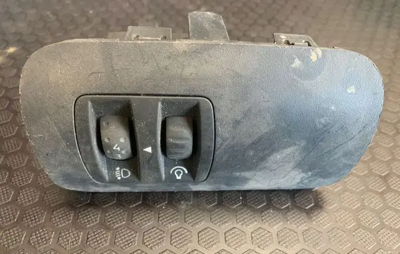 Renault Megane II Headlight level height control switch 88020001 08802012 8200095495B