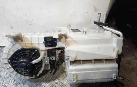 Mitsubishi Lancer Evolution Interior heater climate box assembly 