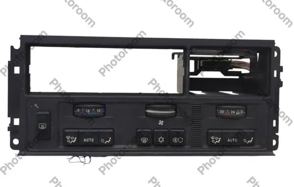 BMW 5 E34 Climate control unit 65811384121 16651 17182