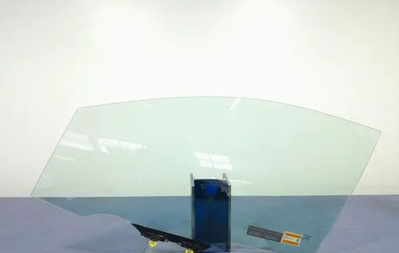 Toyota Corolla E10 Front door window glass four-door 