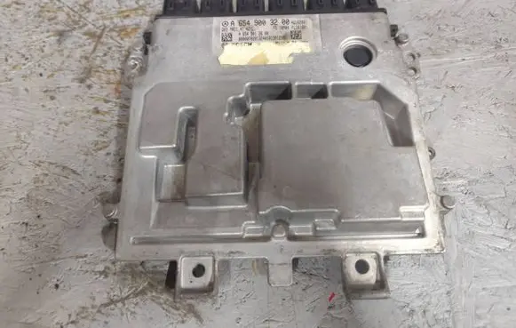 Mercedes-Benz E W213 Engine control unit/module A6549003200 A6549012600 0281033490