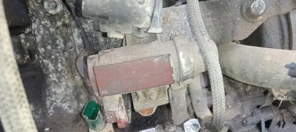 Citroen C4 I Picasso Turbo solenoid valve 9652570180