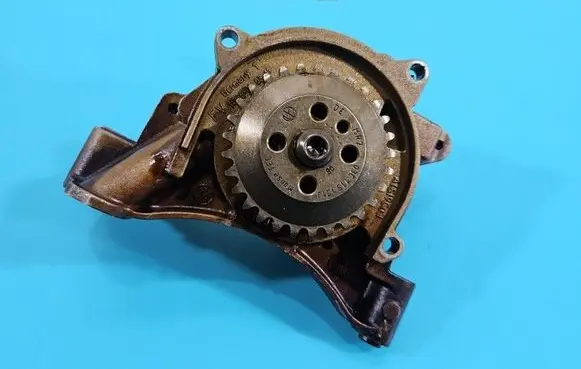 Volkswagen Golf VI Oil pump IMPRK1472592