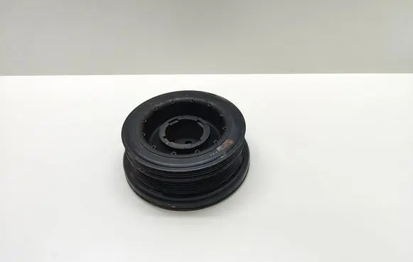 BMW 5 E60 E61 Crankshaft pulley 8511371 11238511371