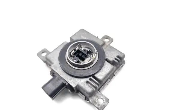 Mitsubishi Outlander Headlight ballast module Xenon W3T233714628