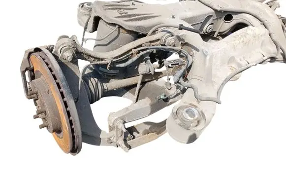 Land Rover Discovery Rear axle beam 