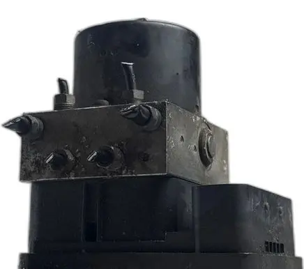 Ford Kuga I Master brake cylinder 8V412C405AE 10020603724 10096001313