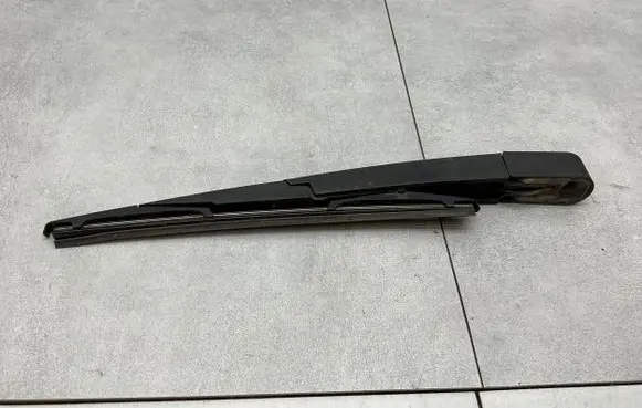 KIA Sportage Rear wiper blade arm 