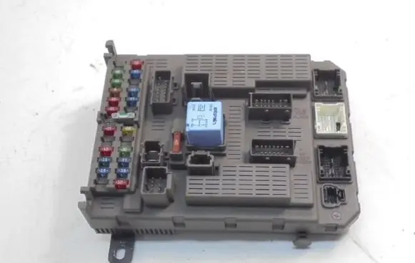 Citroen C5 Fuse box set 9649301680