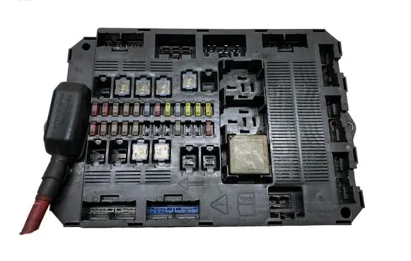 Jaguar XF Fuse module