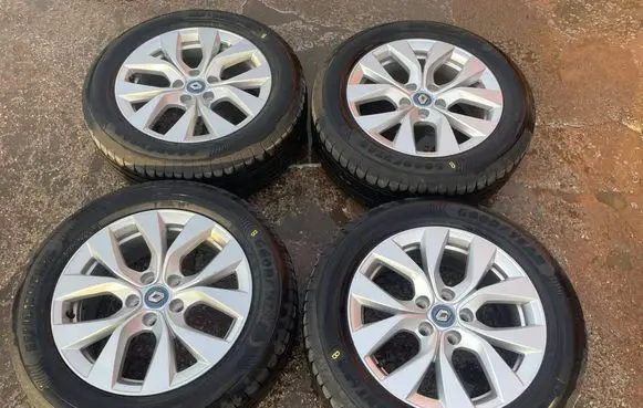 Renault Captur II R17 alloy rim 403009172R