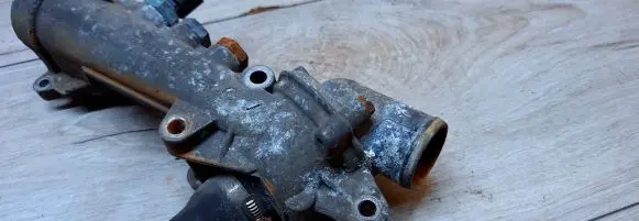Mercedes-Benz C W203 Thermostat housing 1112030373