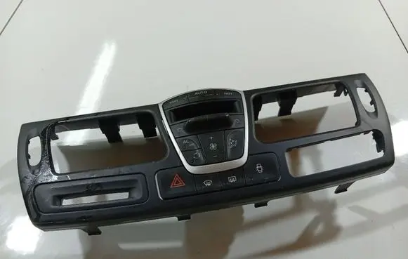 Renault Laguna III Climate control unit 275100002R
