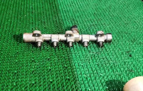Renault Master III Fuel main line pipe 175215697R H8200912225 0445214258
