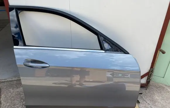 Mercedes-Benz E W212 Front door