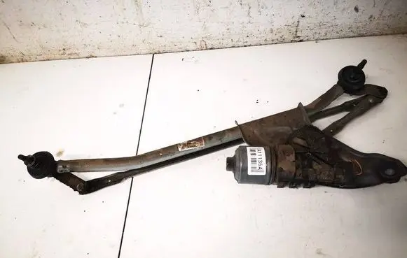 Dacia Sandero Front wiper linkage and motor 8200619512 3397020879