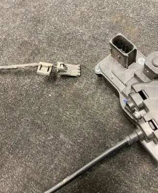 Tesla Model S Rear door lock 6008914-00-D