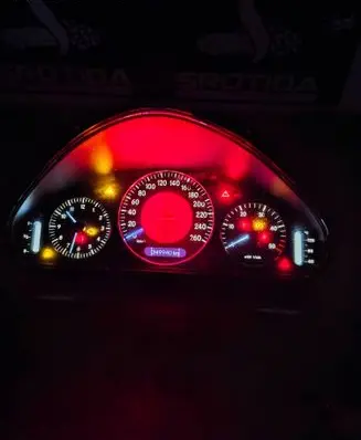 Mercedes-Benz E W211 Speedometer (instrument cluster) 2114407311